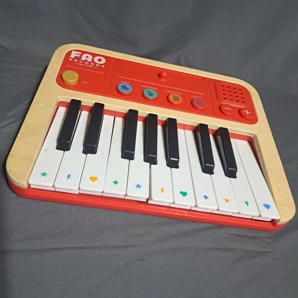 FAO Schwarz Kids‎ Stage Wars Portable Piano & Synthesizer Musical Toy Portable